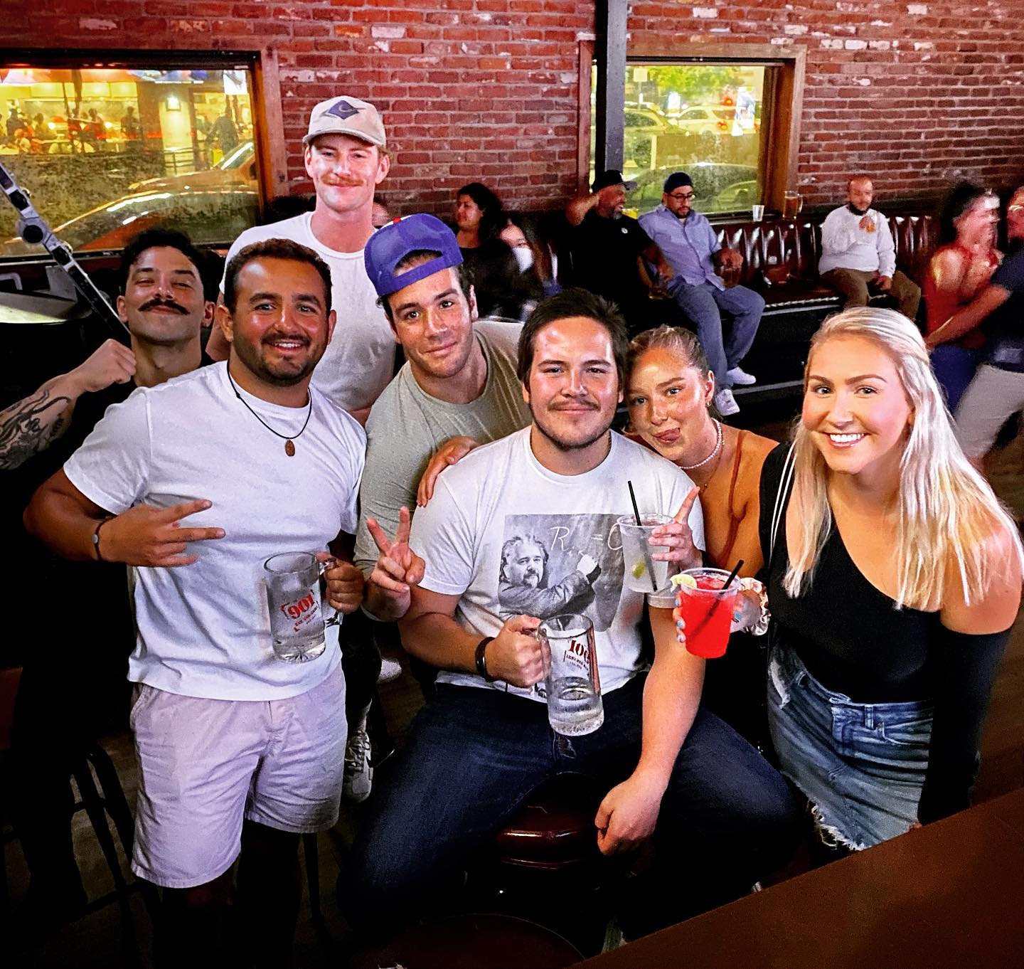 Weekend crowd at 901